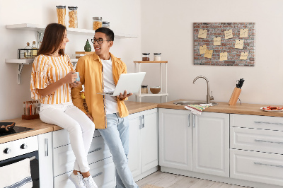 Quadro em cortiça parede de tijolos