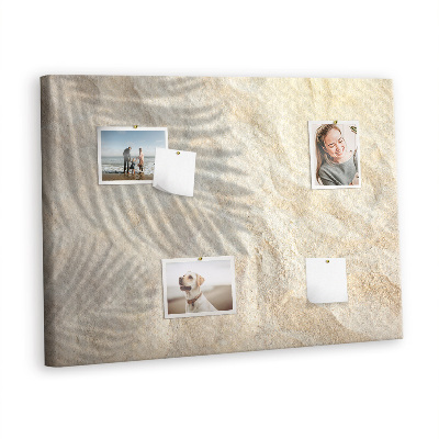 Quadro de aviso de cortiça Sombra de palmeira na areia