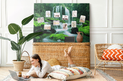 Painel em cortiça Cachoeira entre o musgo