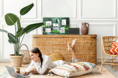 Painel em cortiça Cachoeira entre o musgo