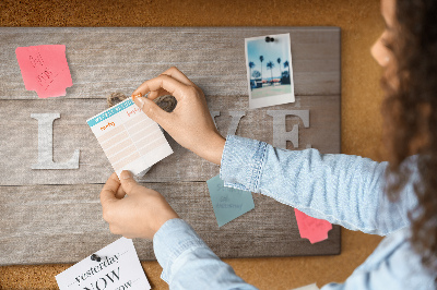 Painel em cortiça A inscrição amor