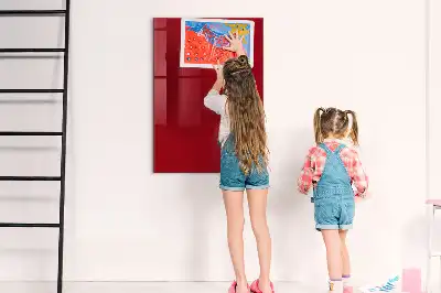 Quadro magnético com caneta na cor vermelha