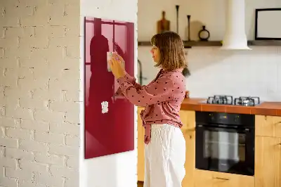 Quadro magnético com caneta na cor vermelha