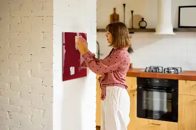 Quadro magnético com caneta na cor vermelha