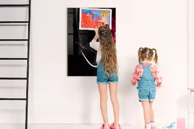 Quadro magnético para desenhar vinho derramado