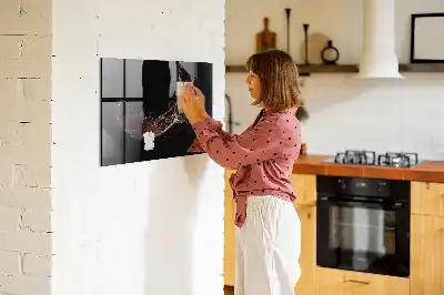 Quadro magnético com caneta estampa bebida derramada