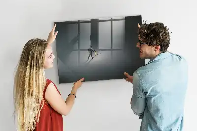 Quadro magnético com caneta e estampa Caminhante na escuridão