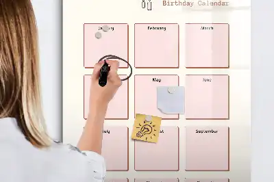 Calendário de aniversários com quadro magnético de apagar a seco com superfície magnética apagável