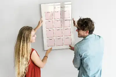 Calendário de aniversários com quadro magnético de apagar a seco com superfície magnética apagável