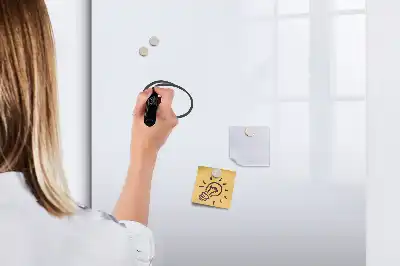 Quadro magnético de apagar a seco na cor branco off