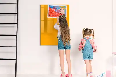 Quadro magnético de apagar a seco na cor amarelo-ouro