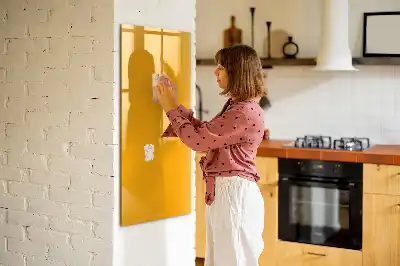Quadro magnético de apagar a seco na cor amarelo-ouro