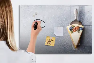 Quadro magnético para desenho em formato de pedaço de bolo