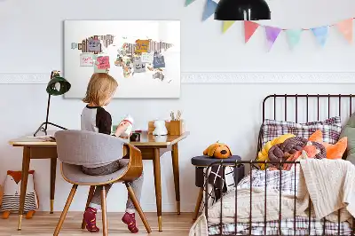Quadro magnético para desenhar mapa de letras coloridas
