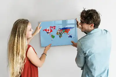 Quadro magnético para escrever mapa com bandeiras