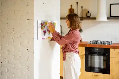 Quadro magnético para desenhar estampa de mapa-múndi em aquarela