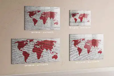 Quadro magnético para desenhar com estampa de mapa-múndi em parede de tijolos