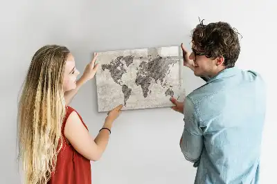 Quadro magnético para desenhar mapa-múndi estilo jornal