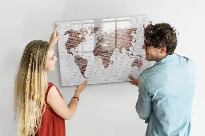 Mapa-múndi em tijolos com quadro magnético para escrever