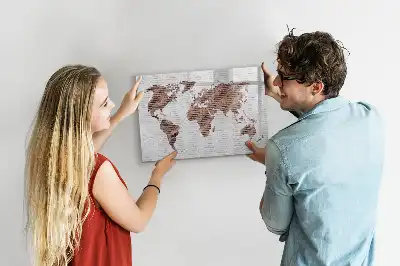 Mapa-múndi em tijolos com quadro magnético para escrever