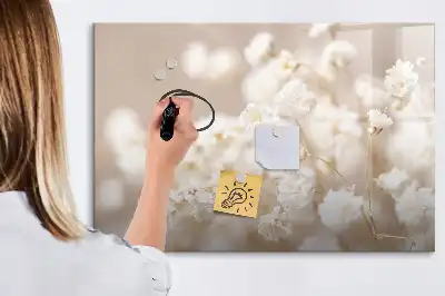Quadro magnético para desenhar com estampa de pequenas flores brancas