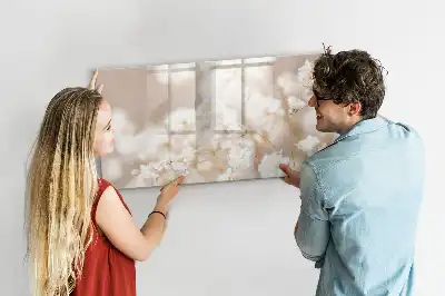 Quadro magnético para desenhar com estampa de pequenas flores brancas