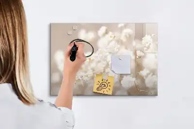 Quadro magnético para desenhar com estampa de pequenas flores brancas