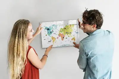 Quadro magnético para desenhar com tema de mapa-múndi e animais
