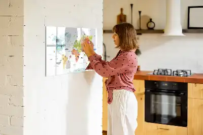 Quadro magnético para desenhar com tema de mapa-múndi e animais