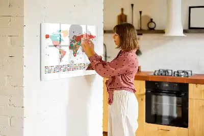 Quadro magnético para desenhar com estampa de mapa-múndi colorido