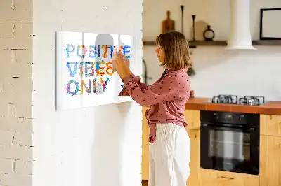 Quadro magnético para desenhar estampa de citação positiva