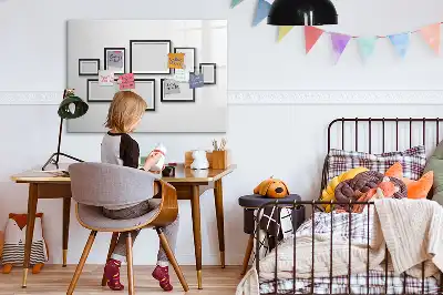 Quadro magnético para desenho com moldura preta