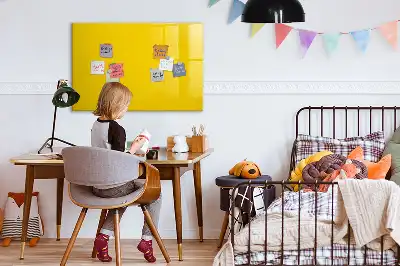 Quadro magnético para desenhar amarelo claro
