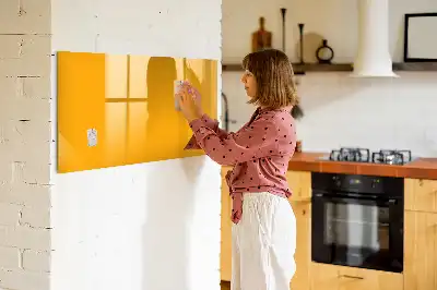 Quadro magnético para escrita na cor amarelo ouro