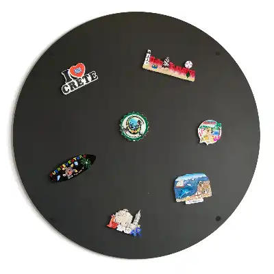 Quadro magnético para ímanes de férias redondo de cor preta