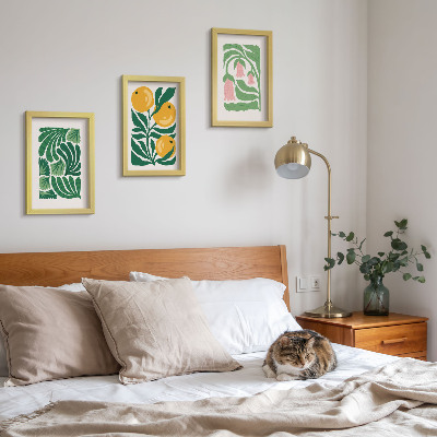 Conjunto de molduras com imagens Padrões minimalistas de plantas com frutos e folhas.
