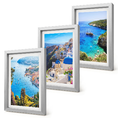 Tríptico com moldura Vistas do litoral grego e da cidade de Oia, em Santorini.