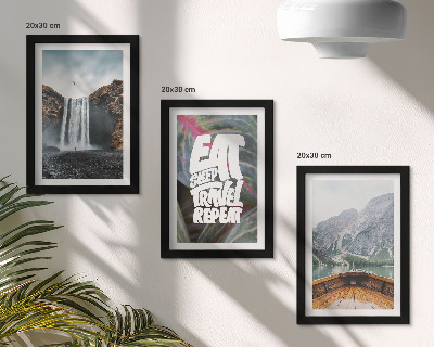 Conjunto de molduras com imagens Cachoeiras, montanhas, viagem de barco pela natureza e vegetação