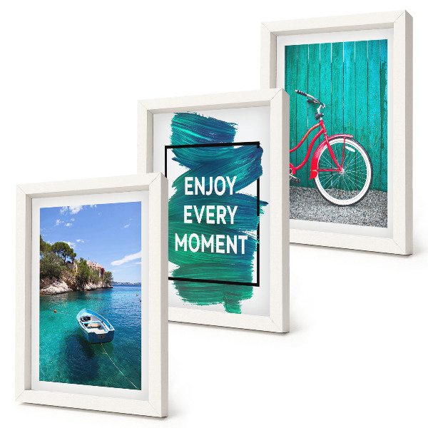 Conjunto de molduras com imagens Vista para o mar com barco, bicicleta e inscrição inspiradora
