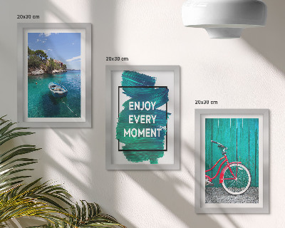 Conjunto de molduras com imagens Vista para o mar com barco, bicicleta e inscrição inspiradora