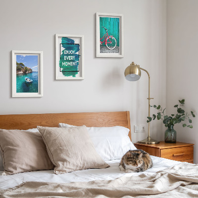 Conjunto de molduras com imagens Vista para o mar com barco, bicicleta e inscrição inspiradora