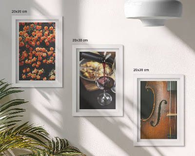 Conjunto de molduras com imagens Flores românticas vintage, vinho e violino.
