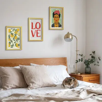 Tríptico com moldura pintura de limões com inscrição LOVE ao estilo de Frida Kahlo