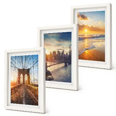 Conjunto de molduras com imagens paisagem urbana de pontes e pores do sol
