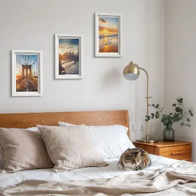 Conjunto de molduras com imagens paisagem urbana de pontes e pores do sol
