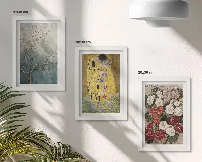 Conjunto de 3 quadros decorativos com estampas de flores e árvores no estilo da pintura O Beijo de Gustav Klimt