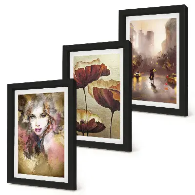 Tríptico com moldura retrato abstrato de uma mulher com flores e cidade sob a chuva