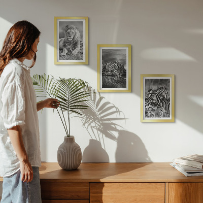 Conjunto de 3 quadros decorativos Animais selvagens da savana: leão, onça-pintada e zebra.