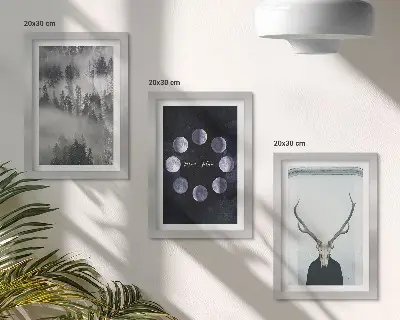 Conjunto de 3 quadros decorativos com estampa de paisagem florestal na neblina fases da lua e crânio de veado