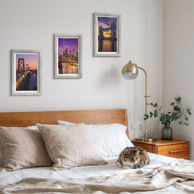 Conjunto de molduras com imagens Pontes ao pôr do sol e paisagens urbanas